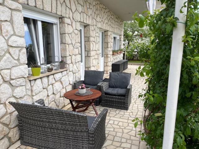 Apartman Laura Dramalj Δωμάτιο φωτογραφία