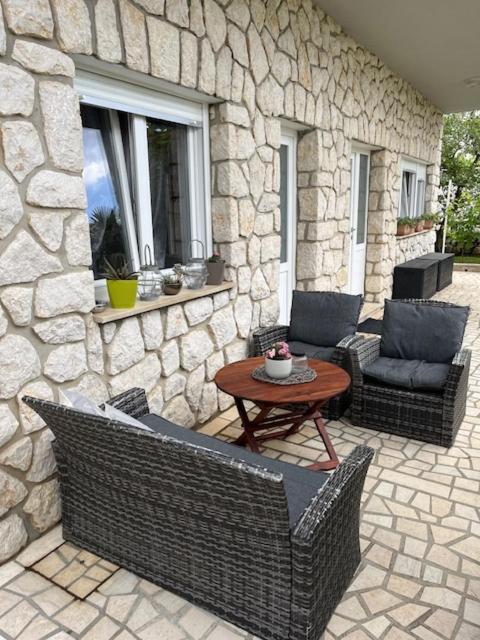 Apartman Laura Dramalj Δωμάτιο φωτογραφία