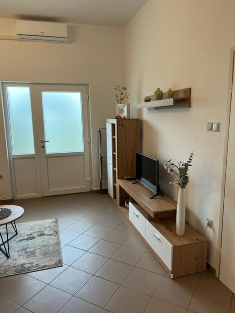 Apartman Laura Dramalj Δωμάτιο φωτογραφία