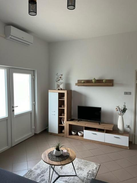 Apartman Laura Dramalj Δωμάτιο φωτογραφία